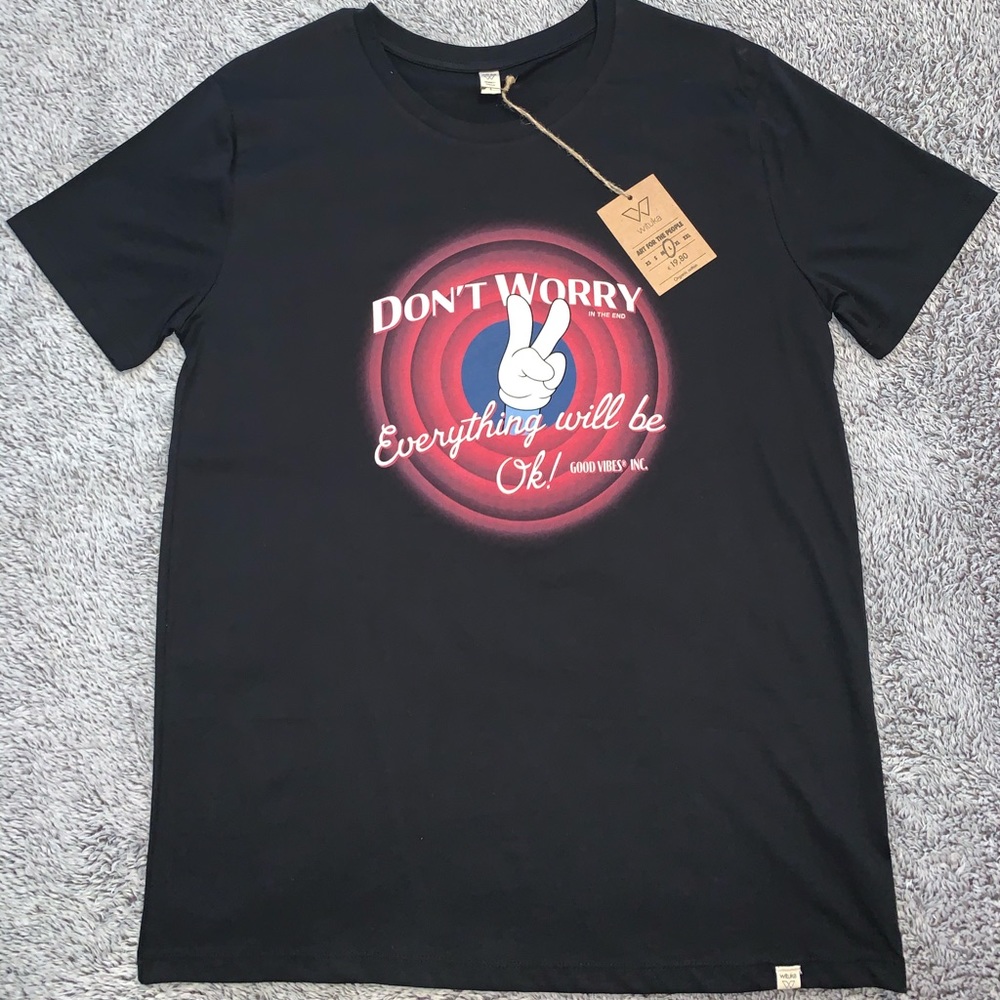 Looney Toons Graphic Tee - Unisex Size L